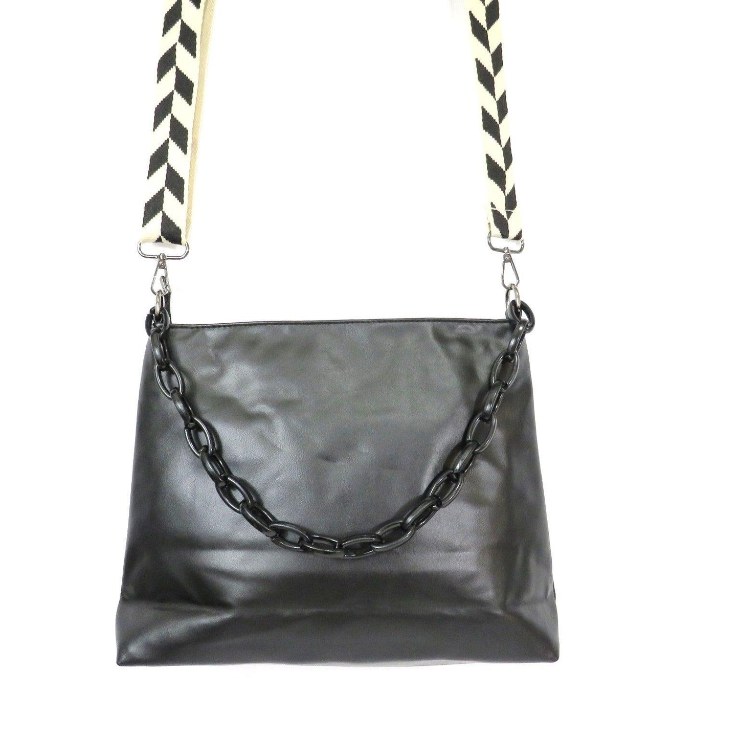 Black Chain Accent Bag - Cocalily